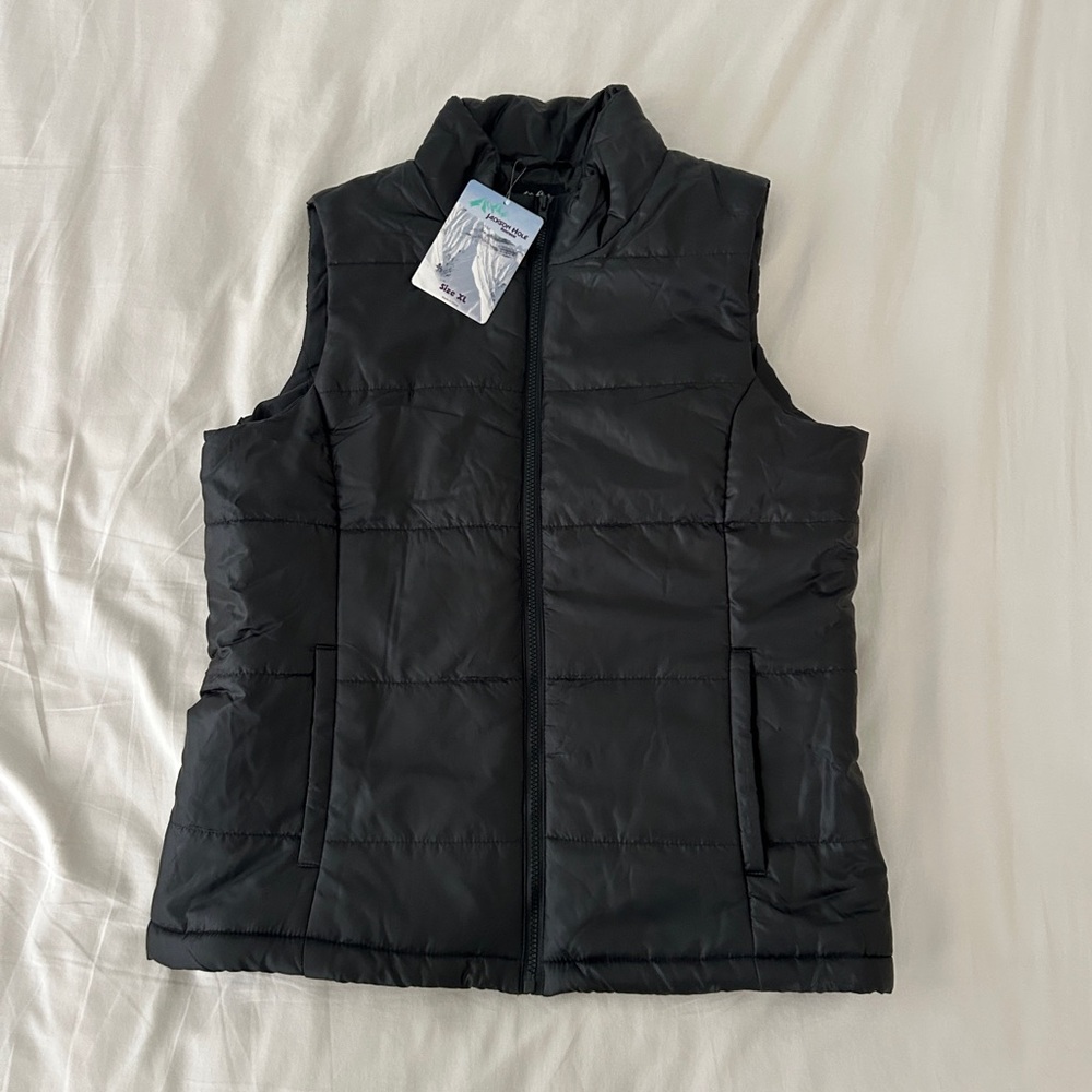 Jackson Hole Outerwear Black Quilted Puffer Vest